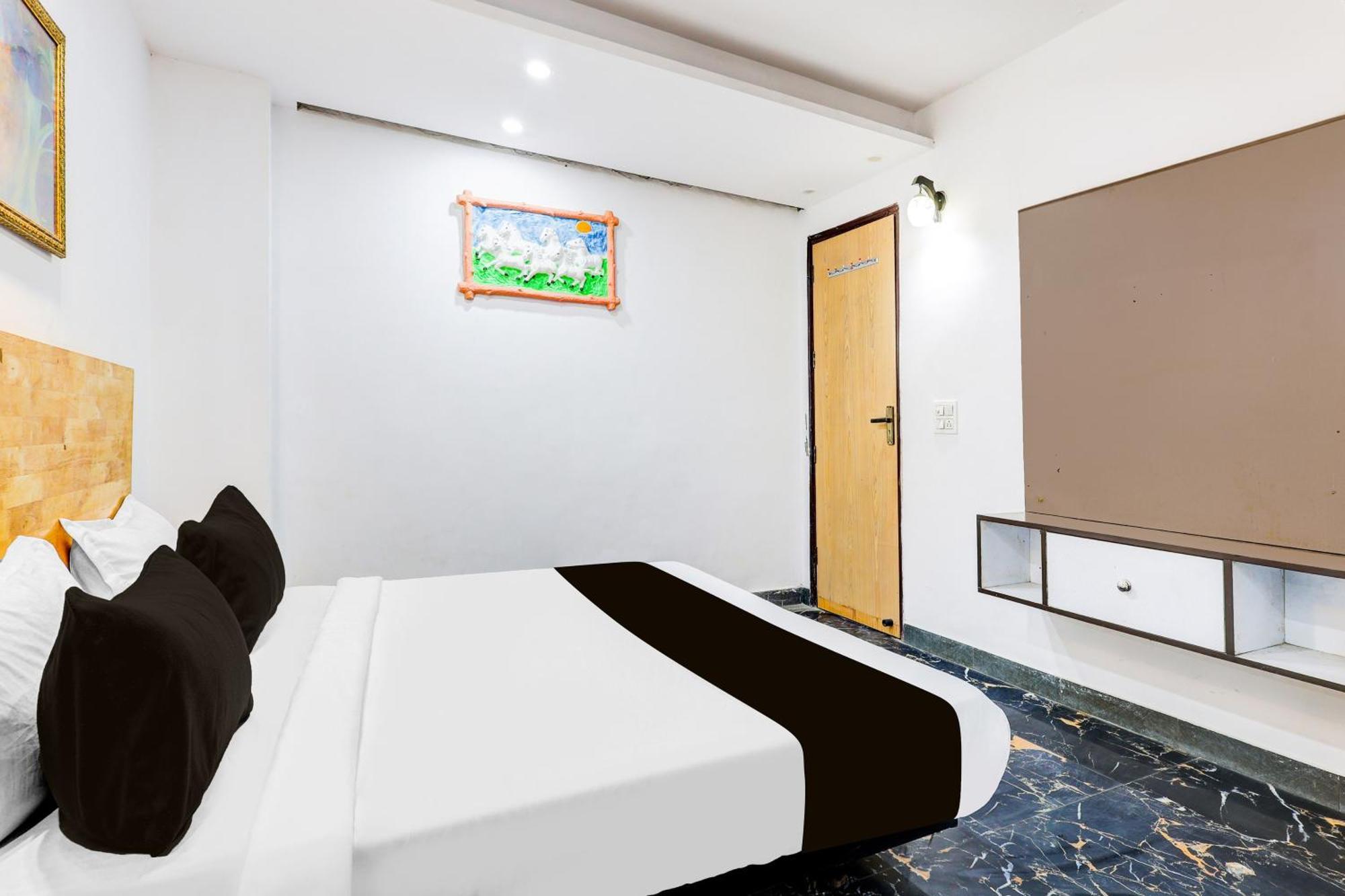 Hotel O Hari Nagar Ashram New Delhi Exterior photo